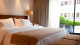 Serena Hotel - São duas opções de quartos aconchegantes para você: Standard e Executive (foto).