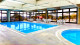 Serra Alta Hotel - O mergulho não tem tempo ruim nas duas piscinas aquecidas e cobertas, de uso adulto e infantil!