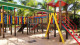 Thermas Park Resort & SPA - E fora d’água, o entretenimento dos pequenos continua a todo vapor com playground na areia.