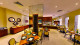 Tulip Inn Copacabana - Ele possui dois ambientes para refeições, um deles com varanda de frente para o calçadão! 
