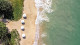 Vila Angatu Eco Resort & Spa - O resort está à beira da Praia de Santo André, onde o serviço de praia marca presença.