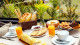 We Hotel - O café da manhã, incluso na tarifa e servido até às 13h, será o início de um dia repleto de prazeres! 